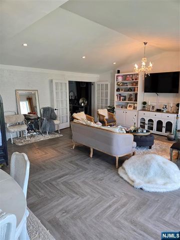 239 Baldwin, Hasbrouck Heights, NJ 07604