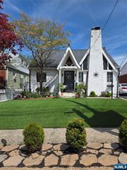 239 Baldwin, Hasbrouck Heights, NJ 07604