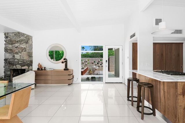 2639 E Livmor Avenue, Palm Springs, CA 92262