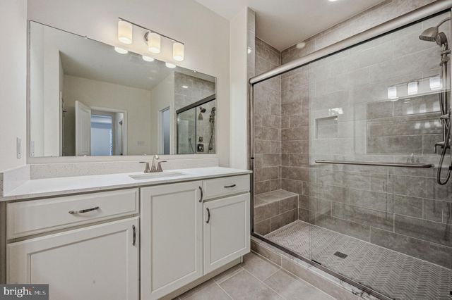 271 GROVE VIEW DR., Hockessin, DE 19707