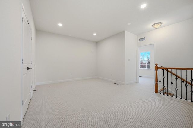 271 GROVE VIEW DR., Hockessin, DE 19707