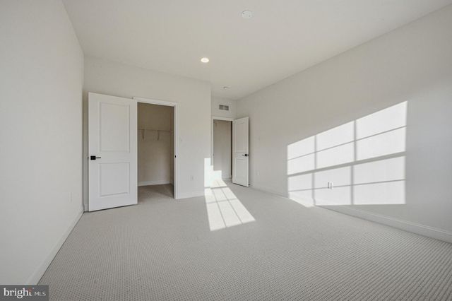 271 GROVE VIEW DR., Hockessin, DE 19707