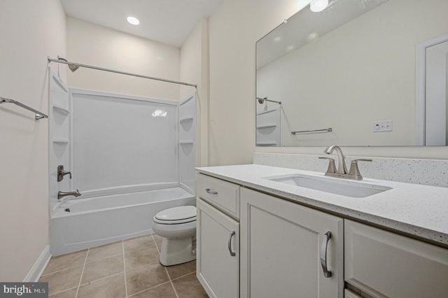 271 GROVE VIEW DR., Hockessin, DE 19707