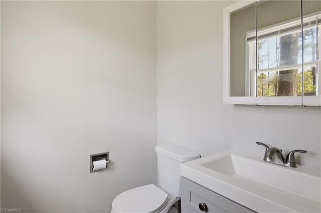 1815 Delmar Drive, Greensboro, NC 27406