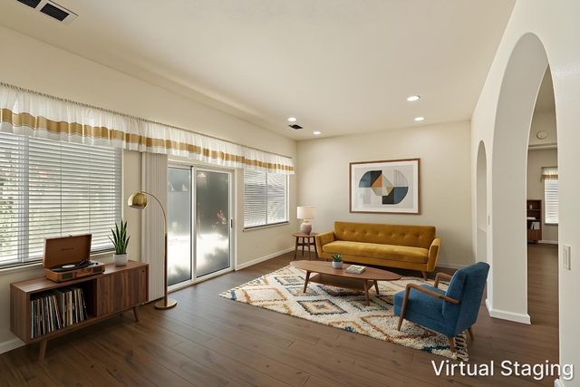 6259 Riverbank Cir, Stockton, CA 95219