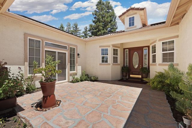 6259 Riverbank Cir, Stockton, CA 95219