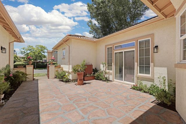 6259 Riverbank Cir, Stockton, CA 95219