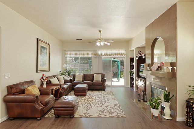 6259 Riverbank Cir, Stockton, CA 95219