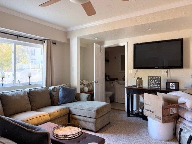 38 Lake Ave 1, Woburn, MA 01801