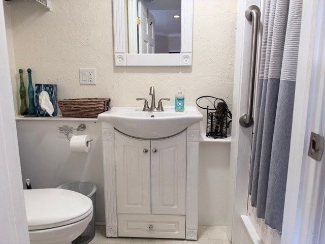 38 Lake Ave 1, Woburn, MA 01801
