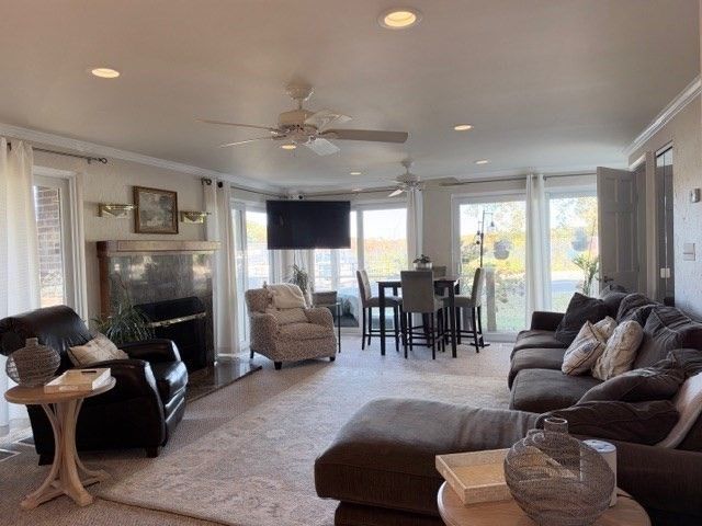 38 Lake Ave 1, Woburn, MA 01801
