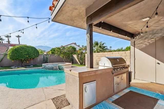 37223 Palmdale Road, Rancho Mirage, CA 92270