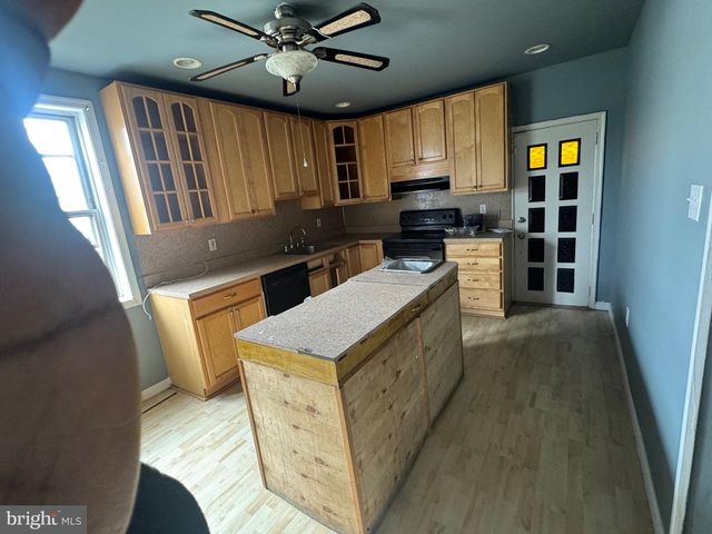 1825 ERLEN RD, Elkins Park, PA 19027