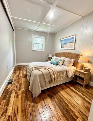 14 Elm Ave, Holbrook, MA 02343