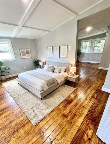 14 Elm Ave, Holbrook, MA 02343