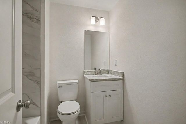 178 Shelby DR, Newport News, VA 23608