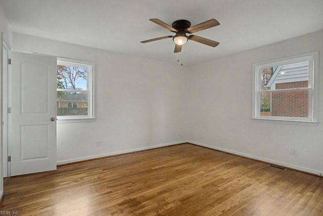 178 Shelby DR, Newport News, VA 23608