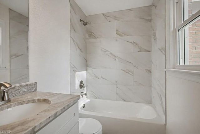 178 Shelby DR, Newport News, VA 23608