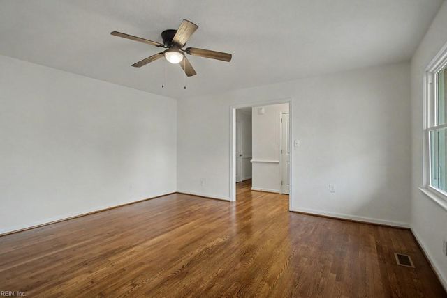 178 Shelby DR, Newport News, VA 23608