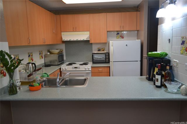 98-410 Koauka Loop 4C, Aiea, HI 96701