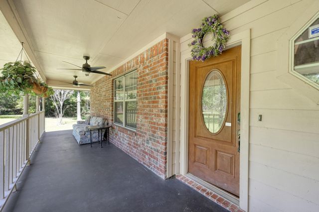 19215 Veterans Road, Magnolia, TX 77355