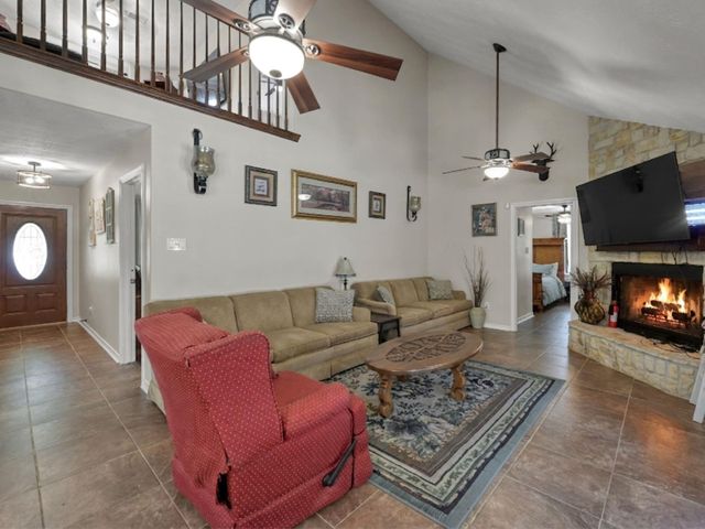 19215 Veterans Road, Magnolia, TX 77355