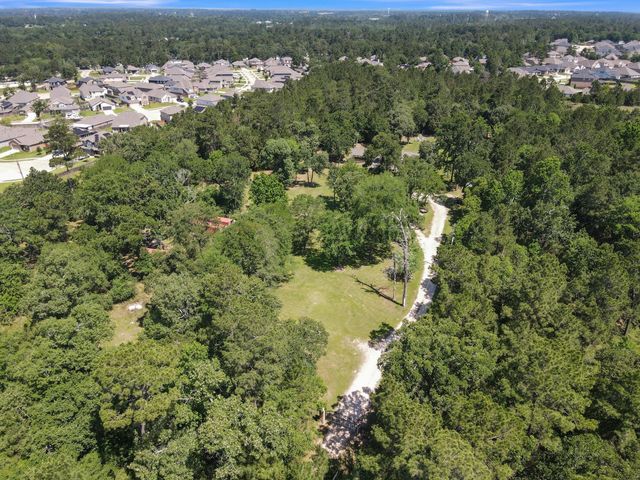 19215 Veterans Road, Magnolia, TX 77355