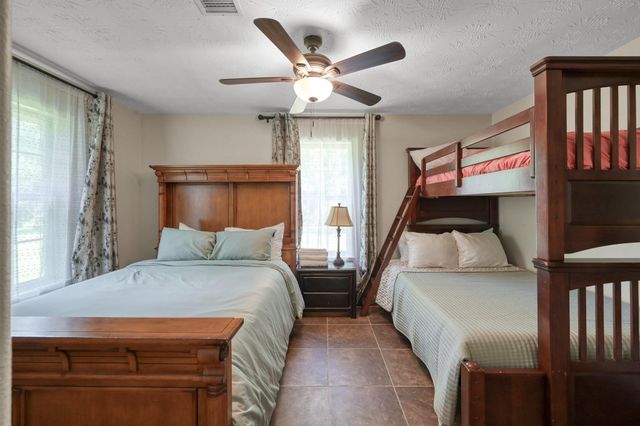 19215 Veterans Road, Magnolia, TX 77355