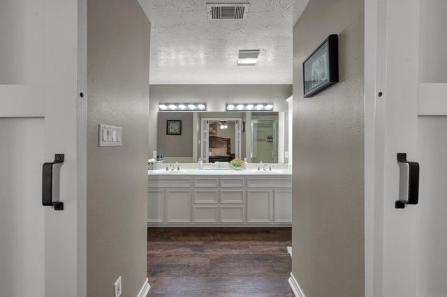 19215 Veterans Road, Magnolia, TX 77355