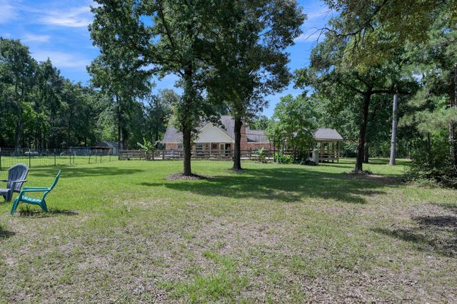 19215 Veterans Road, Magnolia, TX 77355