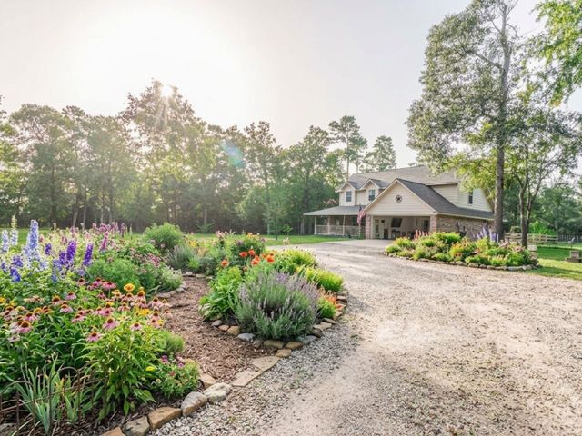 19215 Veterans Road, Magnolia, TX 77355