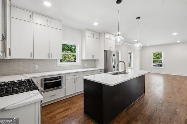 2307 Whites Mill Road, Decatur, GA 30032