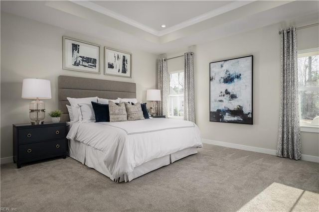 2209 Mainsail DR, Carrollton, VA 23314