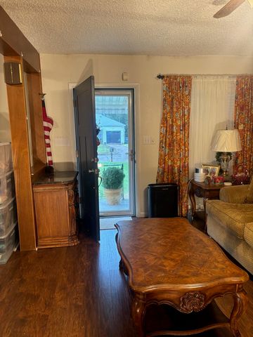 736 S TERRACE DR., Wichita, KS 67218