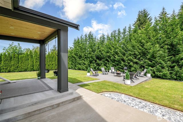 10519 24th Avenue E, Tacoma, WA 98445