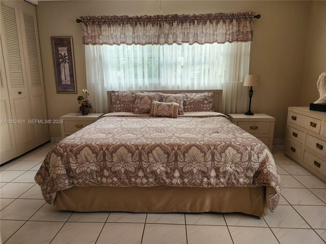 5100 NW 35th Street 101, Lauderdale Lakes, FL 33319