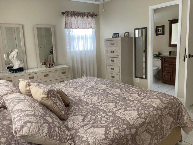 5100 NW 35th Street 101, Lauderdale Lakes, FL 33319