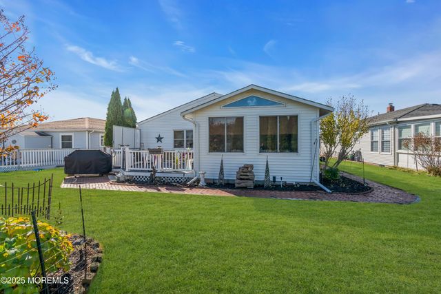 3 Miramar Court, Toms River, NJ 08757