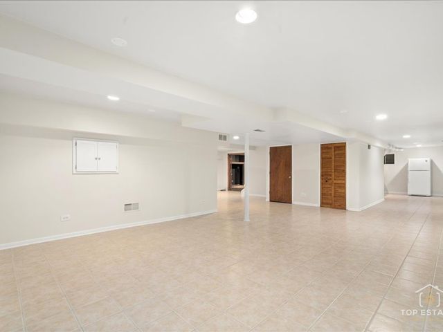 13124.W. Beaver Lake Common, Homer Glen, IL 60491