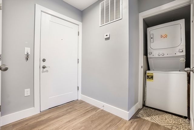 245 Bussey St 404, Dedham, MA 02026