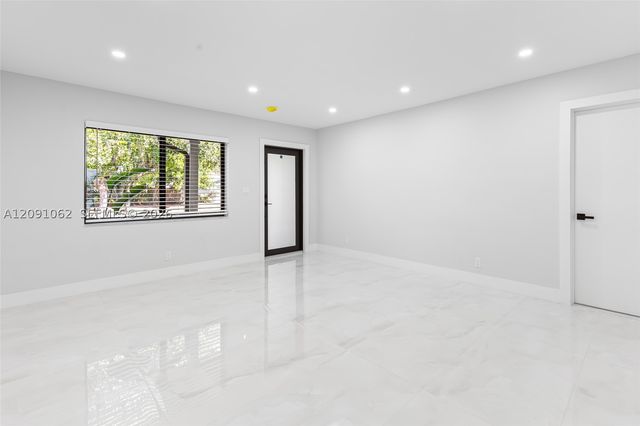 9080 NW 23rd St 0, Coral Springs, FL 33065