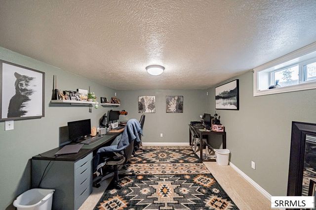 1058 Vine Avenue, Idaho Falls, ID 83402
