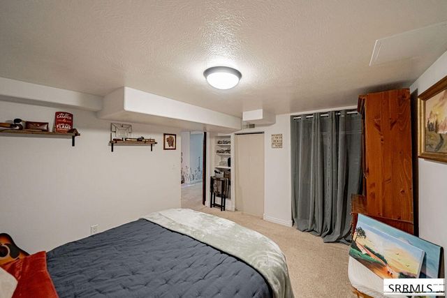 1058 Vine Avenue, Idaho Falls, ID 83402