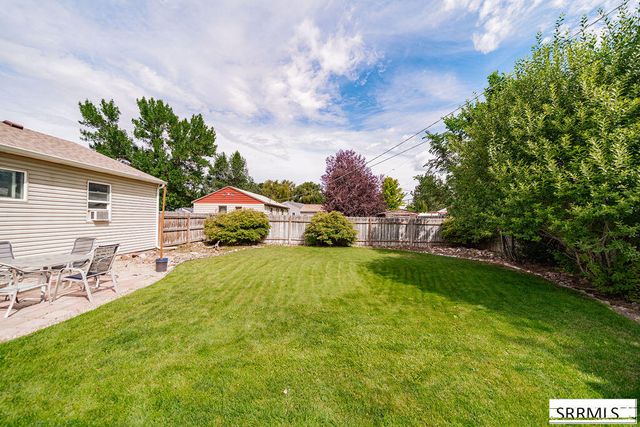 1058 Vine Avenue, Idaho Falls, ID 83402
