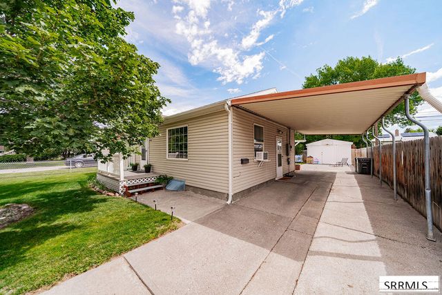1058 Vine Avenue, Idaho Falls, ID 83402
