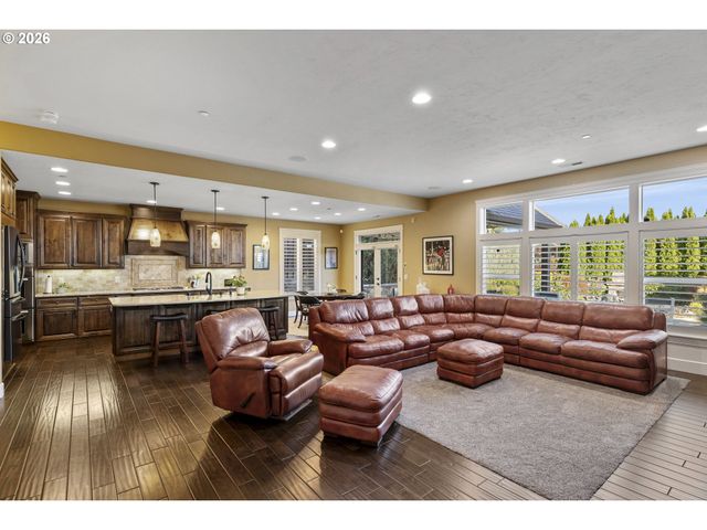 1301 S GREAT BLUE Rd, Ridgefield, WA 98642