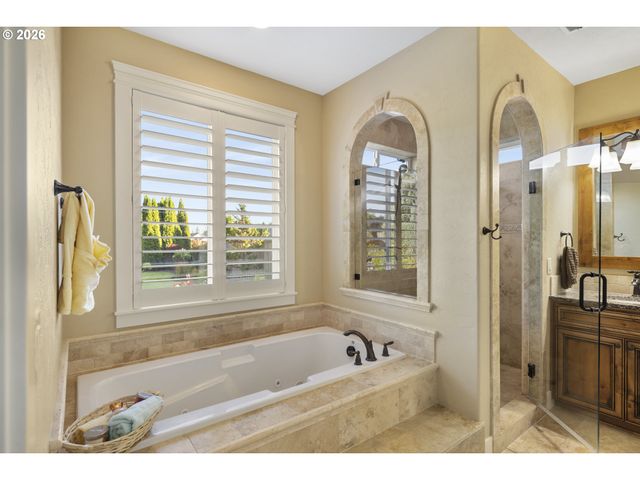 1301 S GREAT BLUE Rd, Ridgefield, WA 98642