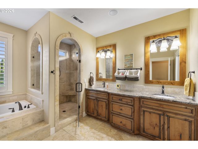 1301 S GREAT BLUE Rd, Ridgefield, WA 98642
