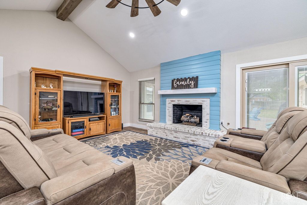Image 10 of property listing at 1409 Sea Island Road, San Angelo, TX 76904