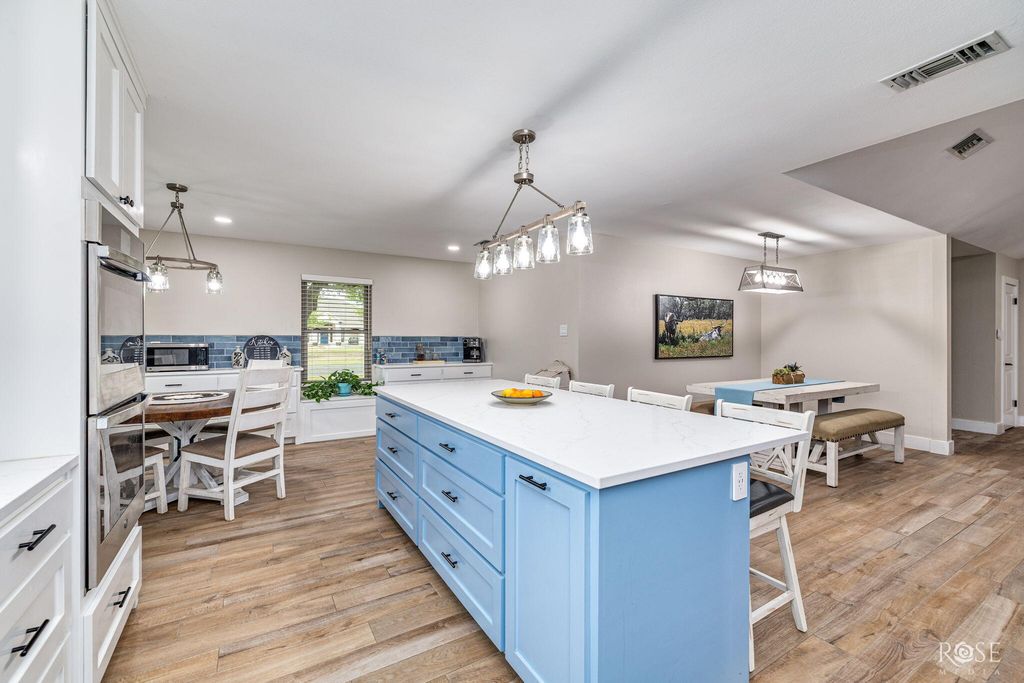 Image 13 of property listing at 1409 Sea Island Road, San Angelo, TX 76904